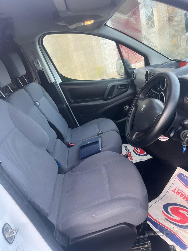 Peugeot Partner L1 DIESEL in Down