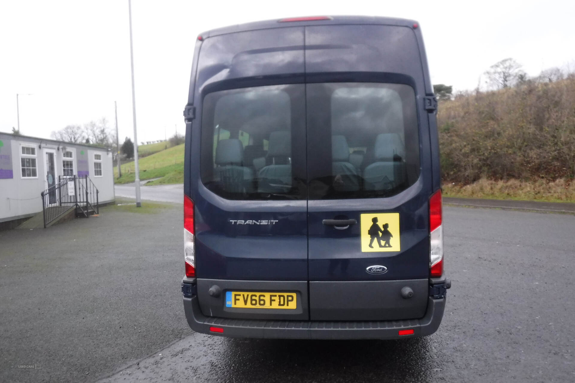 Ford Transit 460 L4 MINIBUS DIESEL RWD in Down
