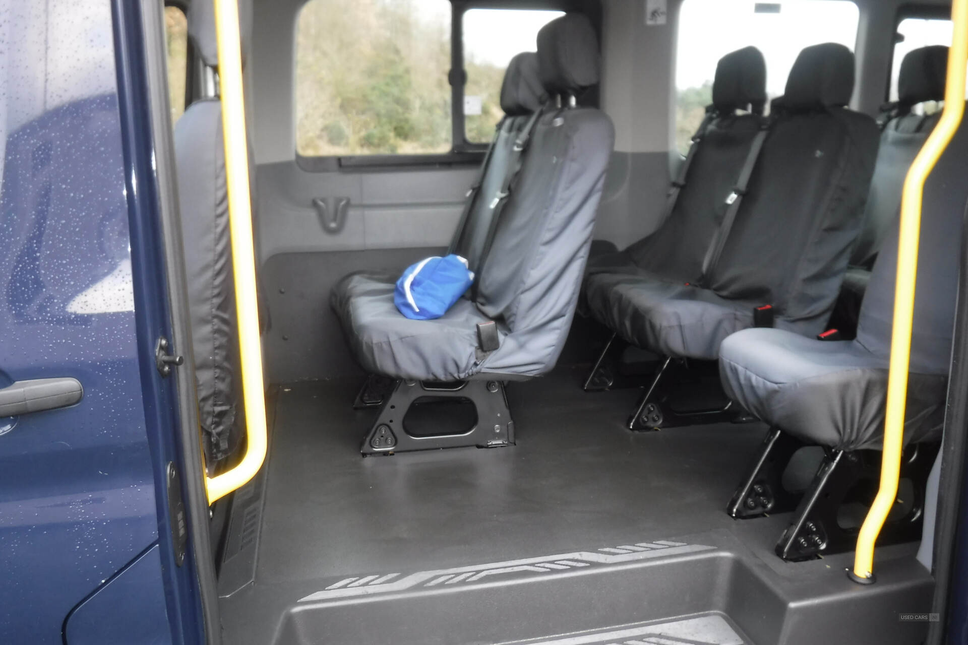 Ford Transit 460 L4 MINIBUS DIESEL RWD in Down