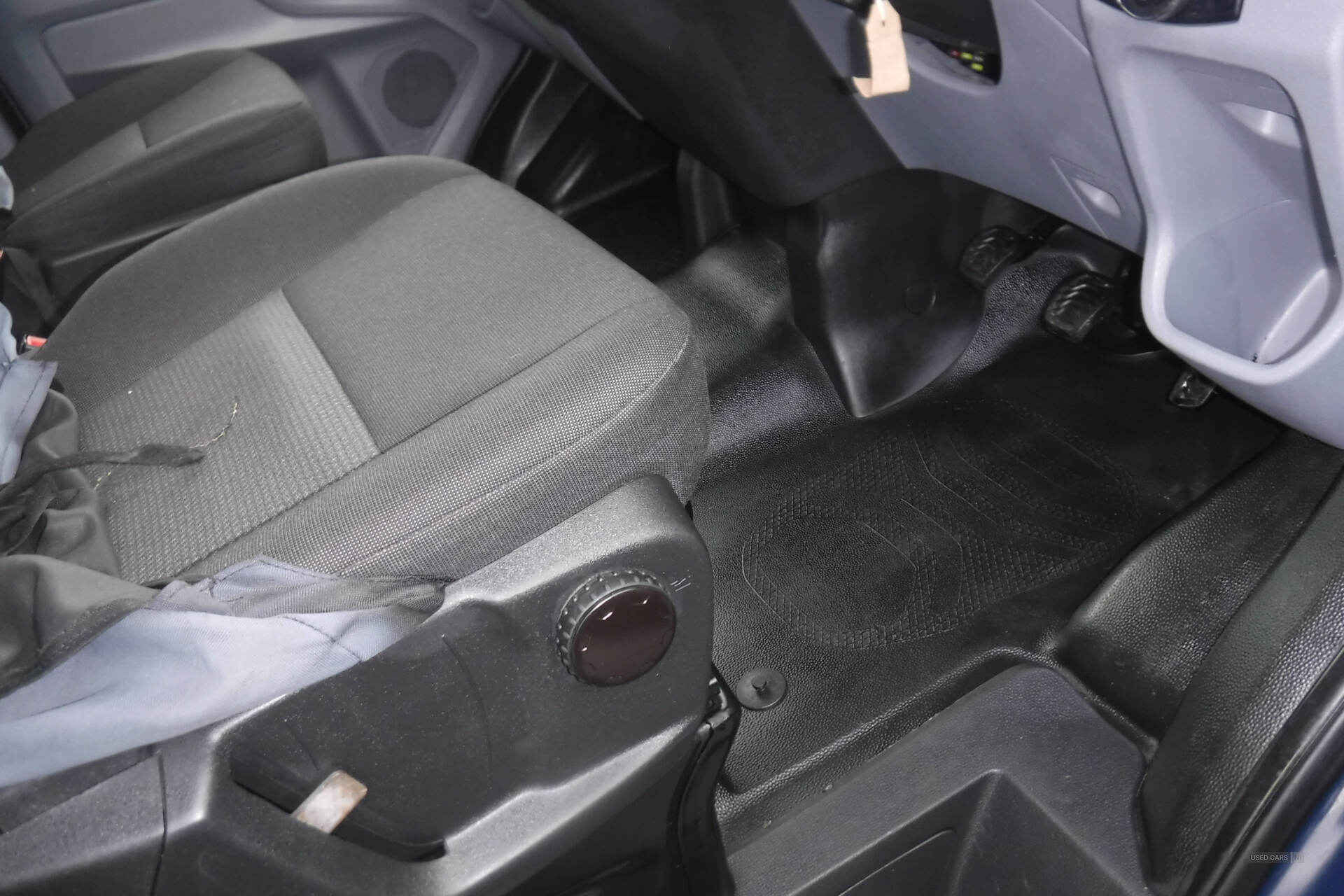 Ford Transit 460 L4 MINIBUS DIESEL RWD in Down