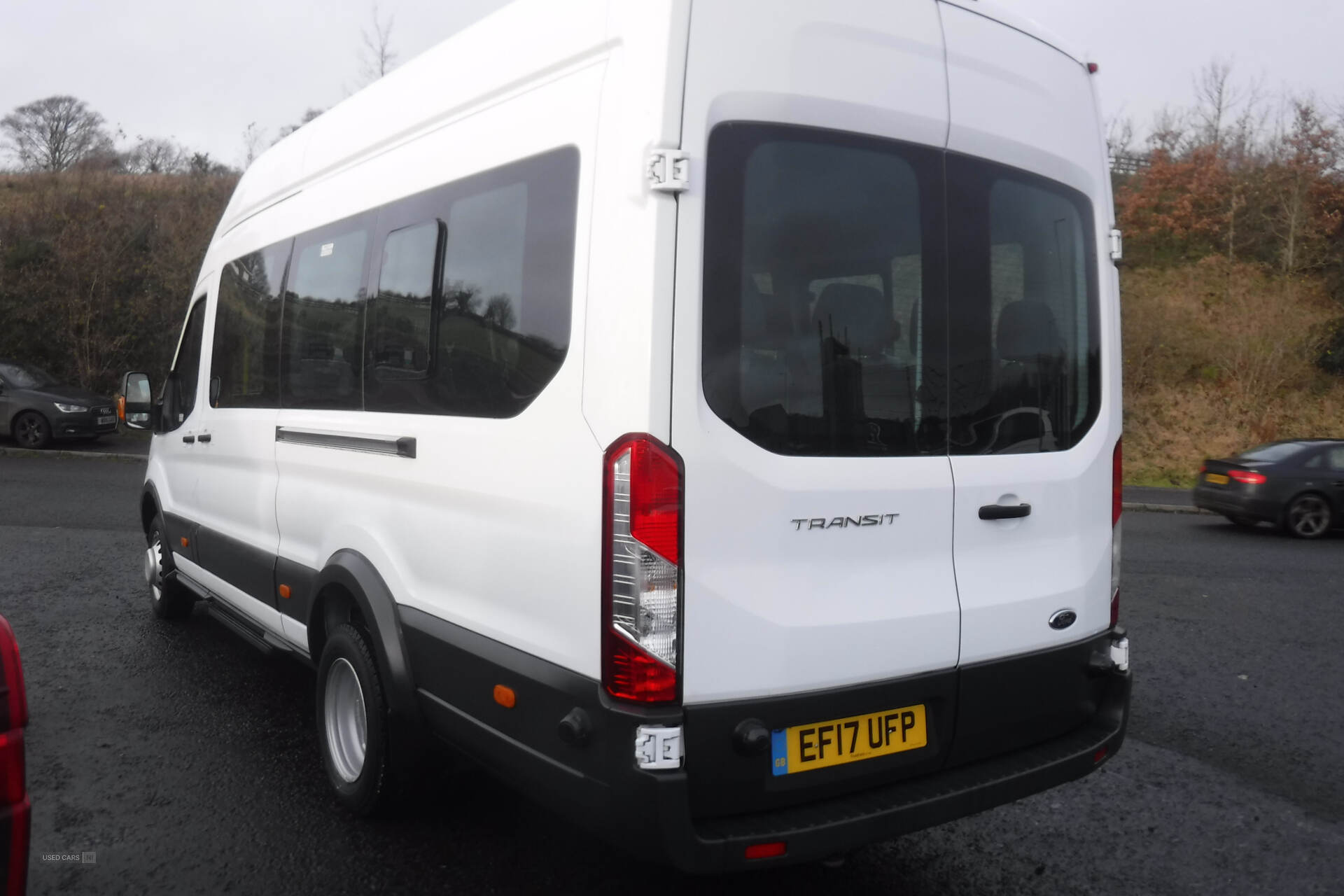 Ford Transit 460 L4 MINIBUS DIESEL RWD in Down