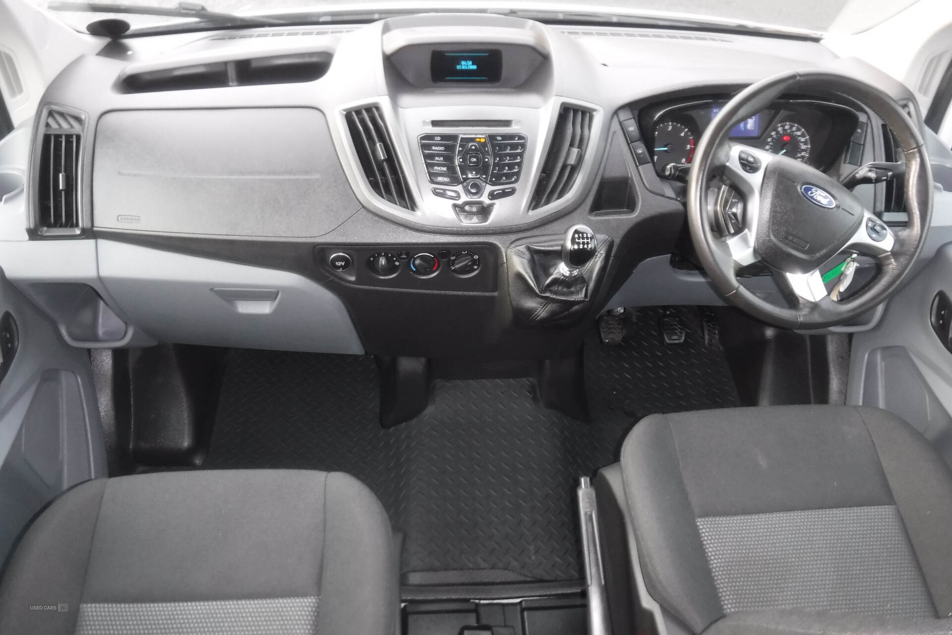 Ford Transit 460 L4 MINIBUS DIESEL RWD in Down