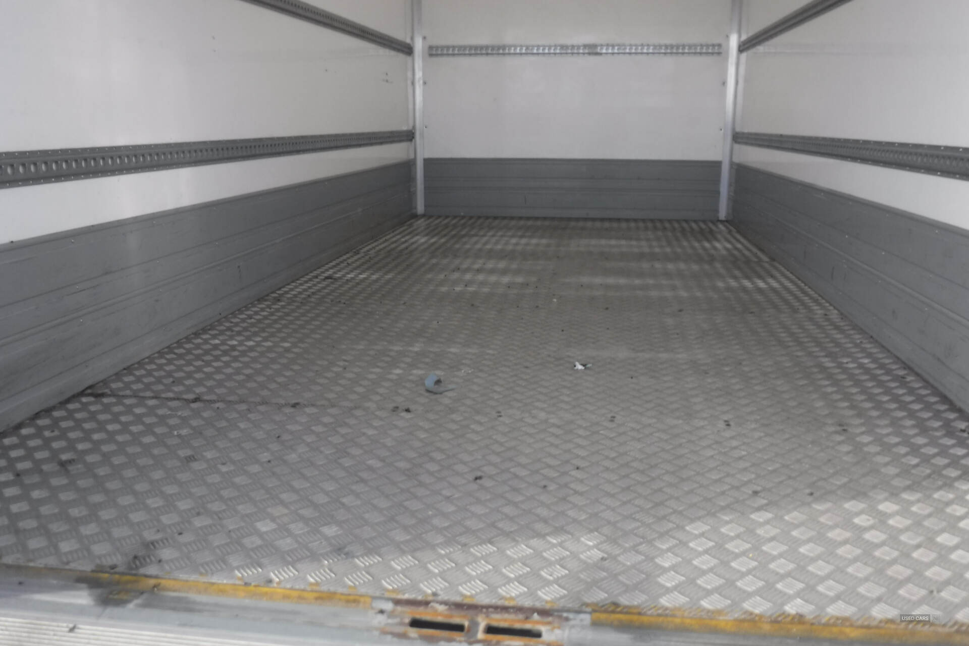 Iveco Daily 72-180 17ft GRP box with Dhollandia tail lift. in Down