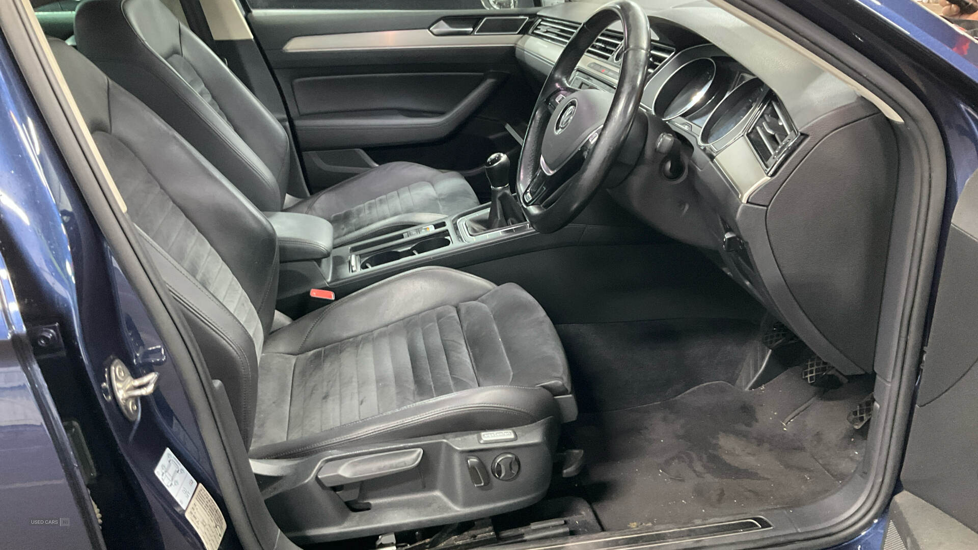 Volkswagen Passat DIESEL SALOON in Derry / Londonderry