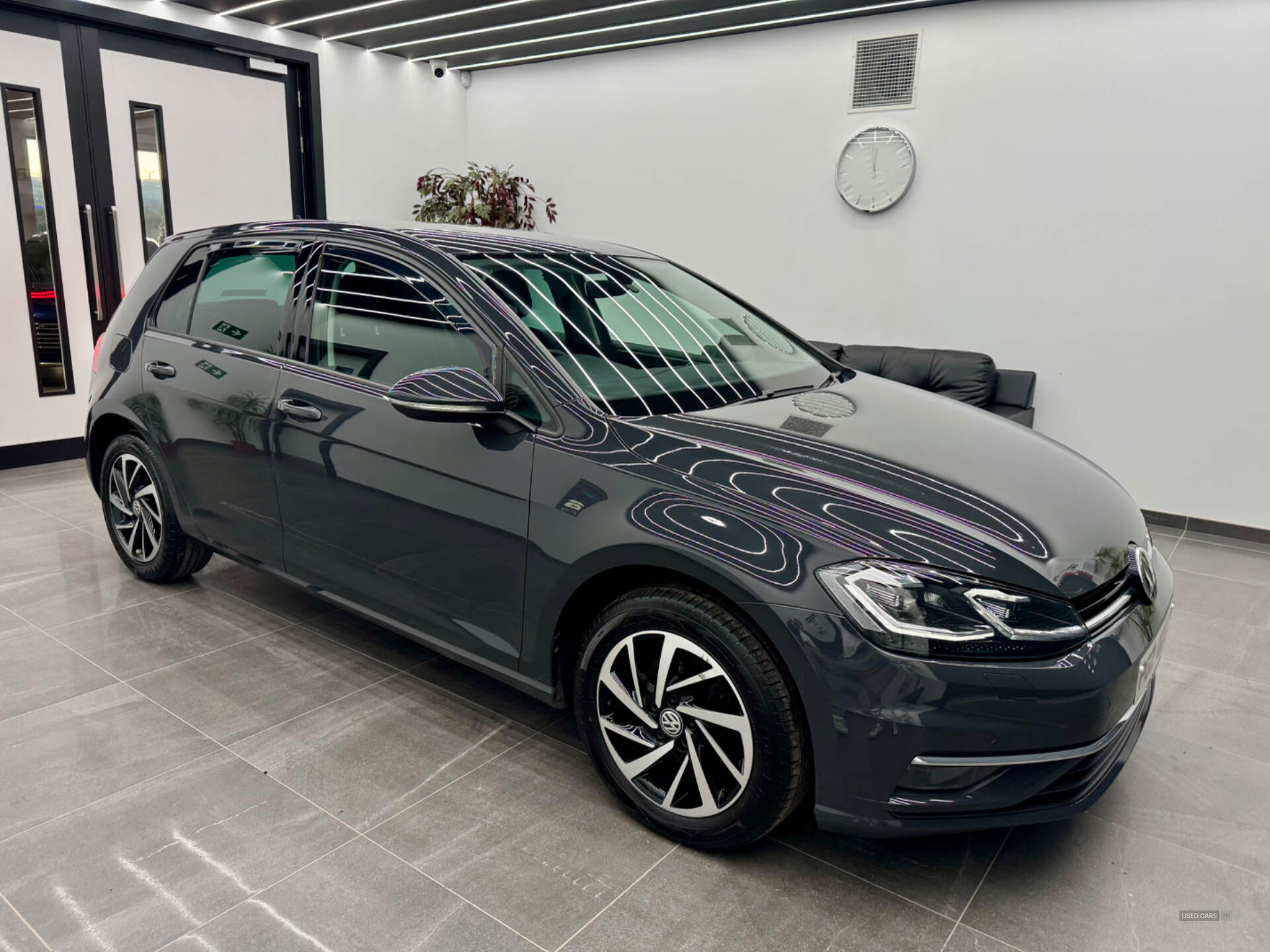 Volkswagen Golf HATCHBACK in Derry / Londonderry