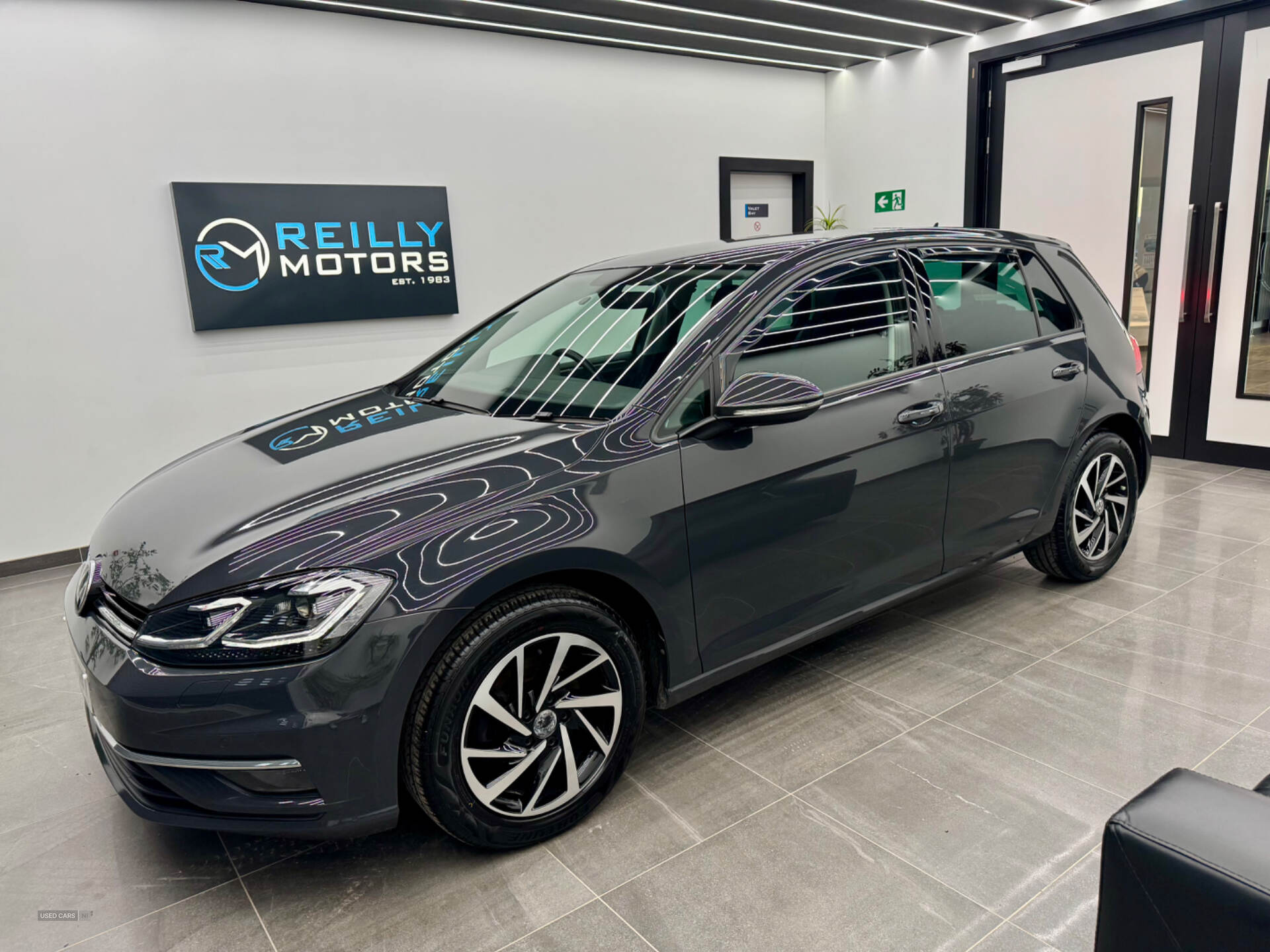 Volkswagen Golf HATCHBACK in Derry / Londonderry