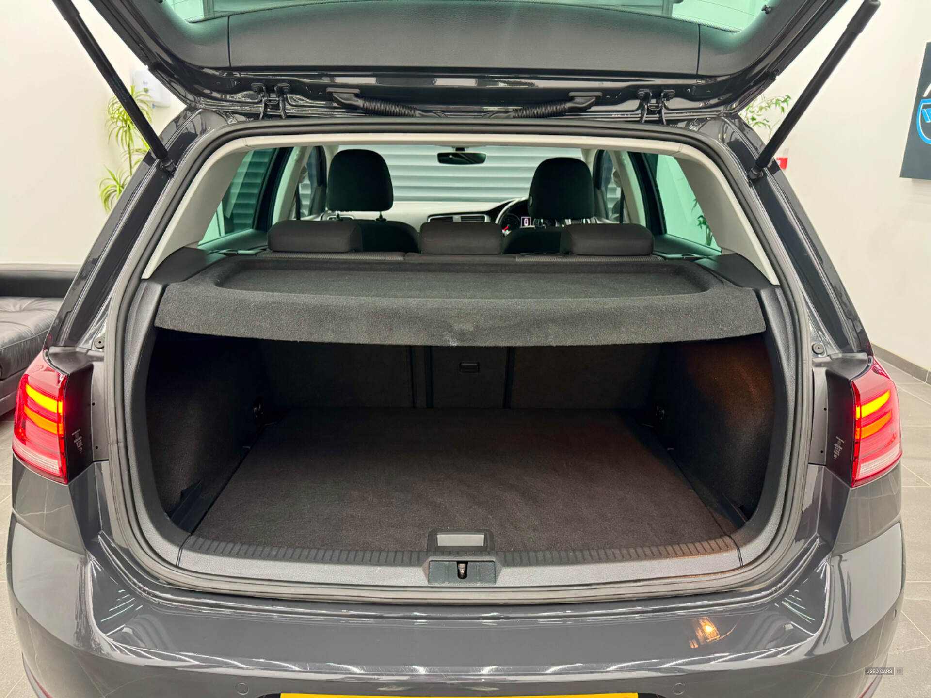 Volkswagen Golf HATCHBACK in Derry / Londonderry