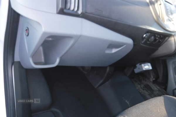 Ford Transit 17 seat minibus with tacho, electric step. in Down