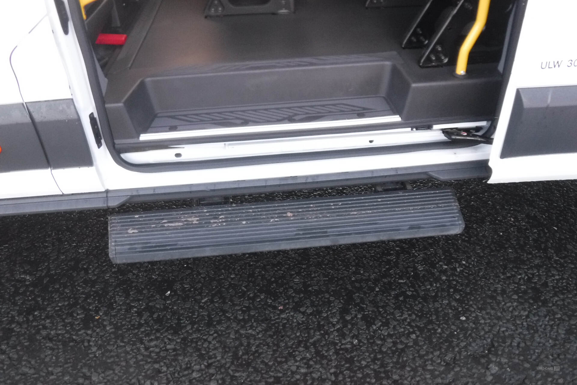 Ford Transit 17 seat minibus with tacho, electric step. in Down