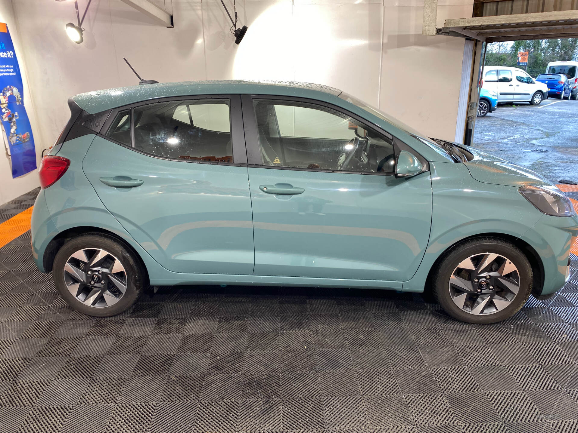 Hyundai i10 HATCHBACK in Antrim