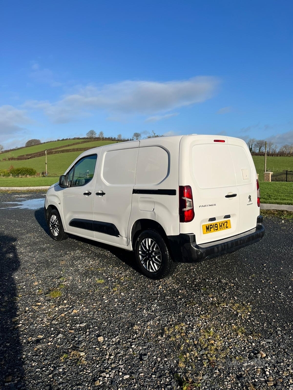 Peugeot Partner STANDARD DIESEL in Down