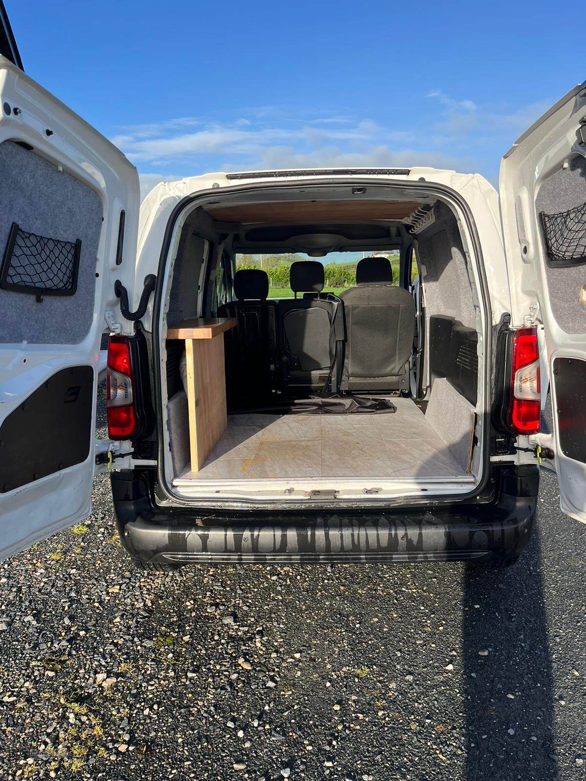 Peugeot Partner STANDARD DIESEL in Down