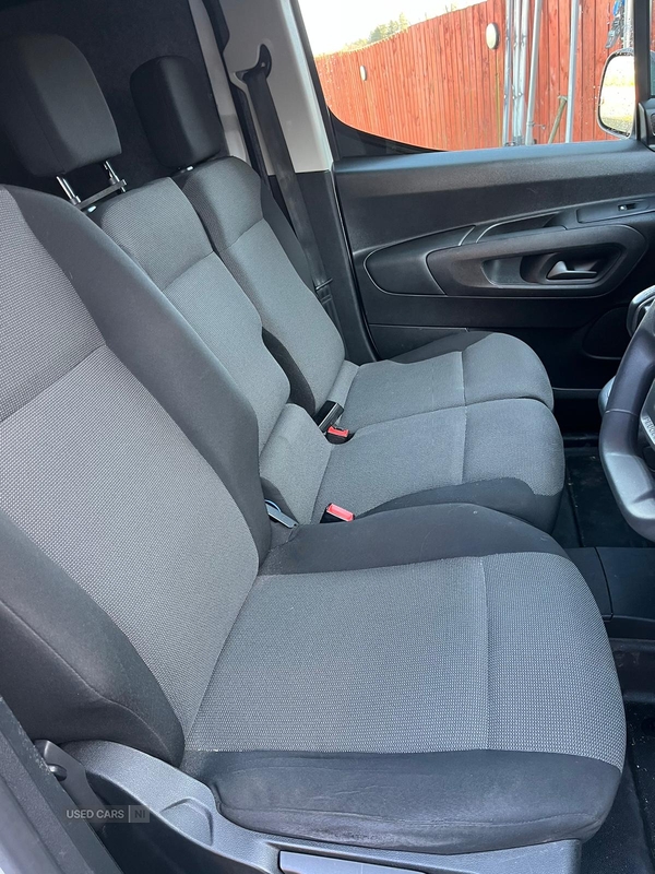 Peugeot Partner STANDARD DIESEL in Down