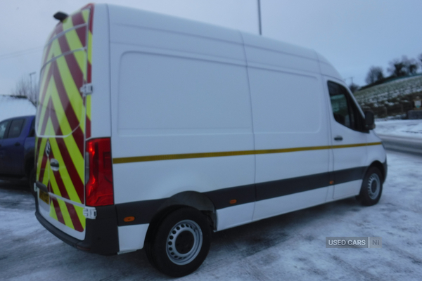 Mercedes Sprinter 314CDI L2 DIESEL FWD in Down