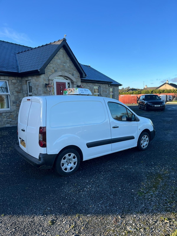 Peugeot Partner L1 DIESEL in Down