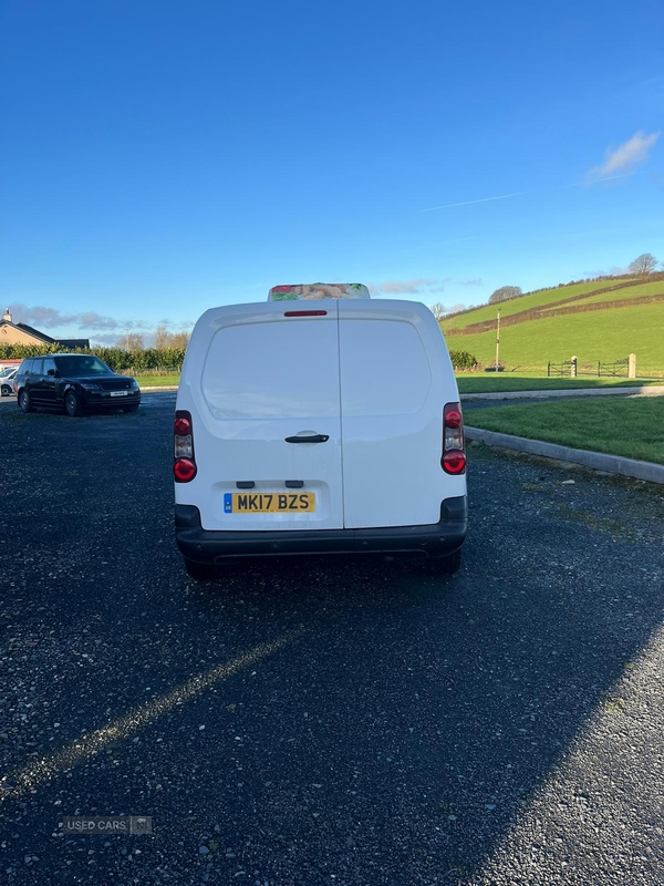 Peugeot Partner L1 DIESEL in Down