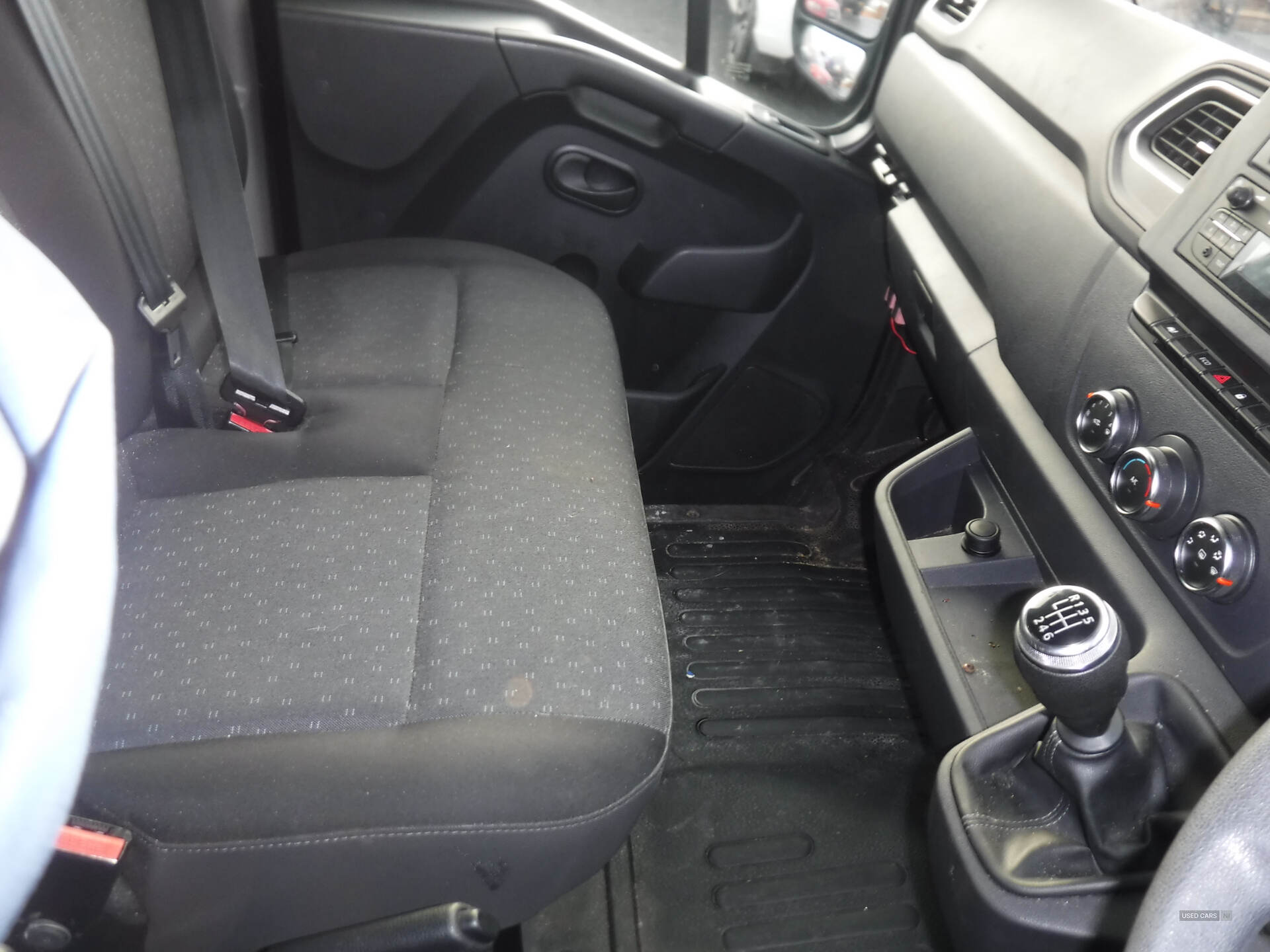 Vauxhall Movano 2021 Vauxhall 13ft 6" Lo Loader in Down