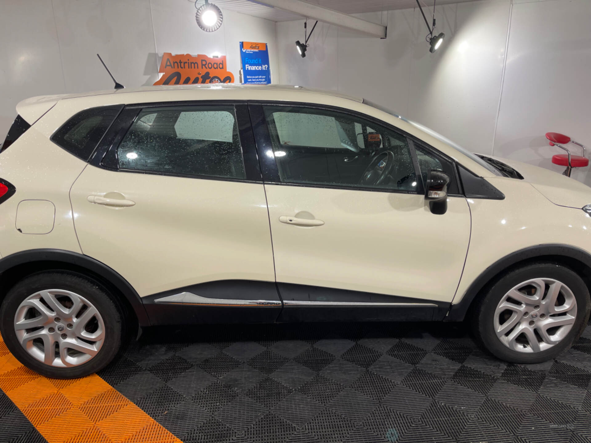 Renault Captur DIESEL HATCHBACK in Antrim