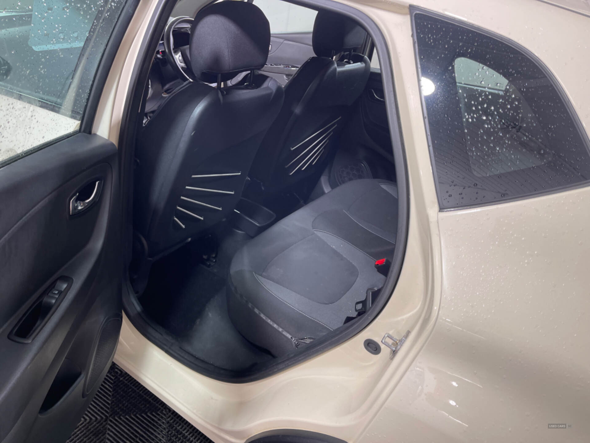 Renault Captur DIESEL HATCHBACK in Antrim