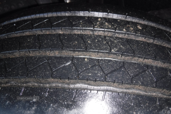 Mercedes AMG GT Mercedes Antos 6x2 rear lift axle 30ft curtainside in Down