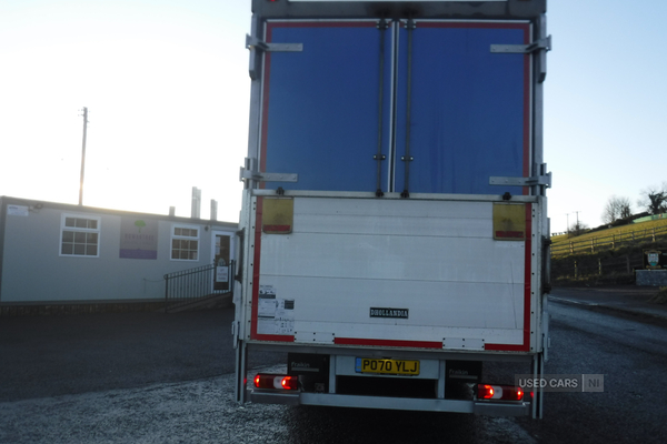 Mercedes AMG GT Mercedes Antos 6x2 rear lift axle 30ft curtainside in Down