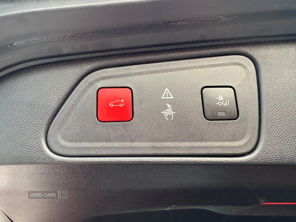 Peugeot 3008 DIESEL ESTATE in Derry / Londonderry