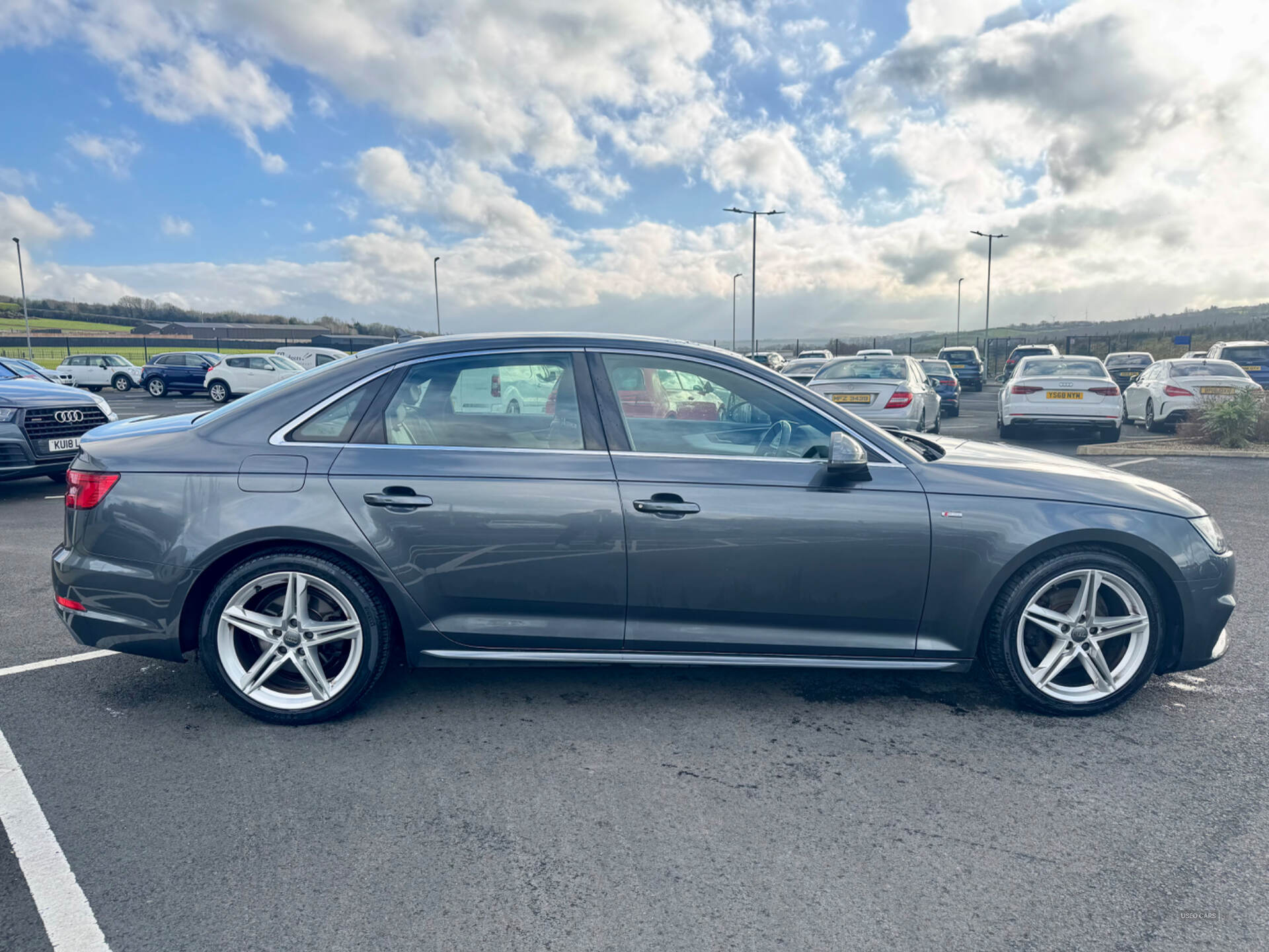 Audi A4 DIESEL SALOON in Derry / Londonderry