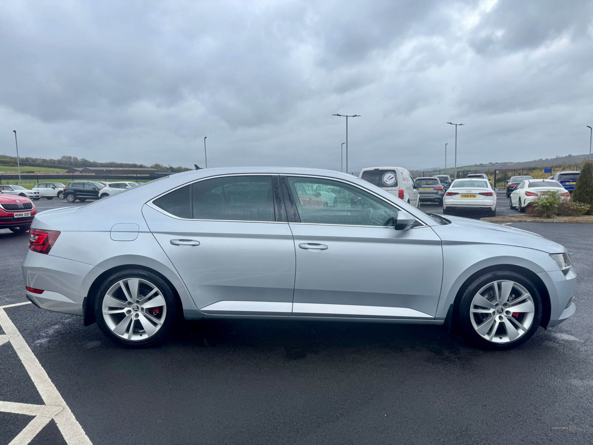Skoda Superb DIESEL HATCHBACK in Derry / Londonderry