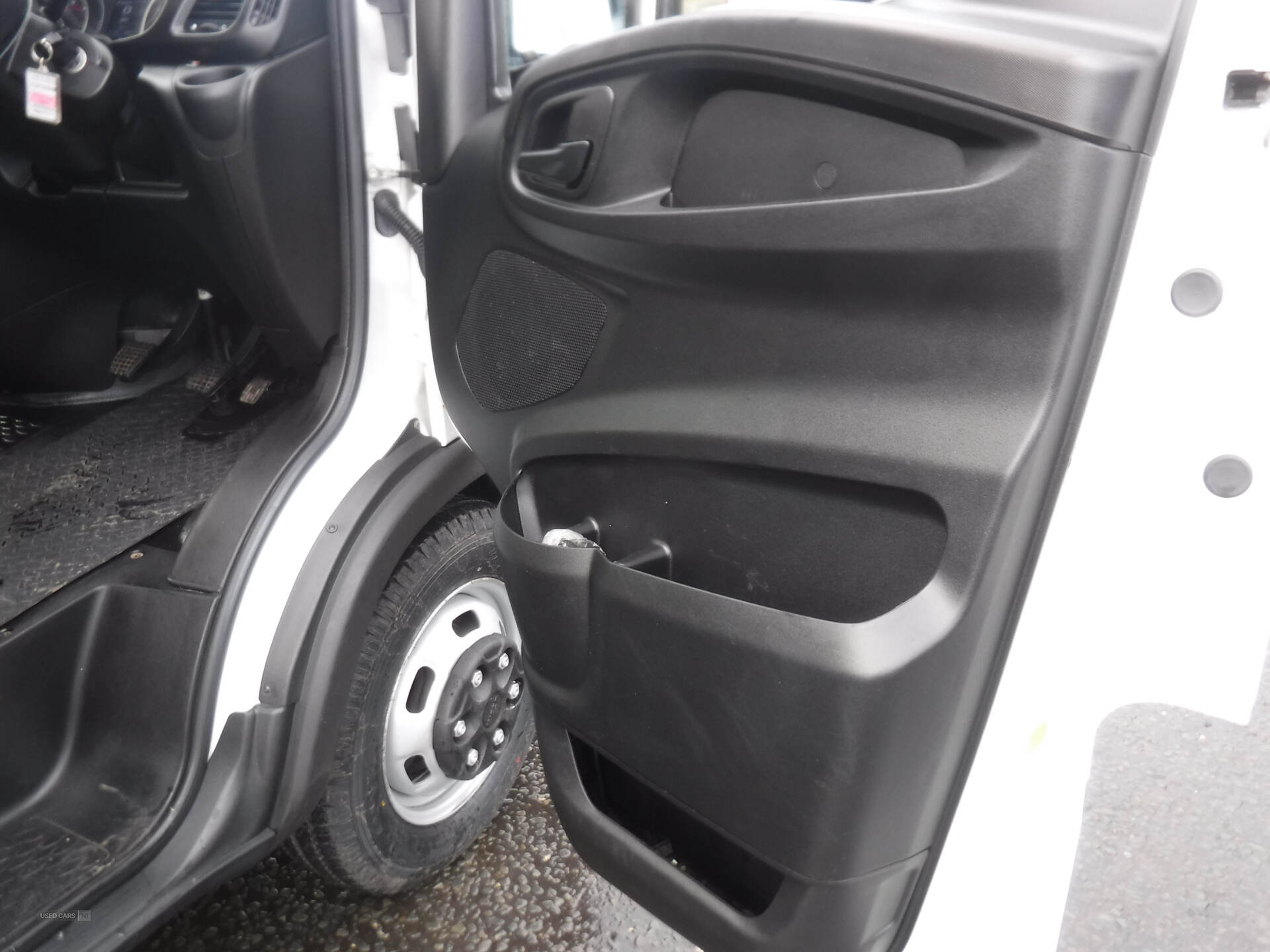 Iveco Daily 35C14 DIESEL in Down