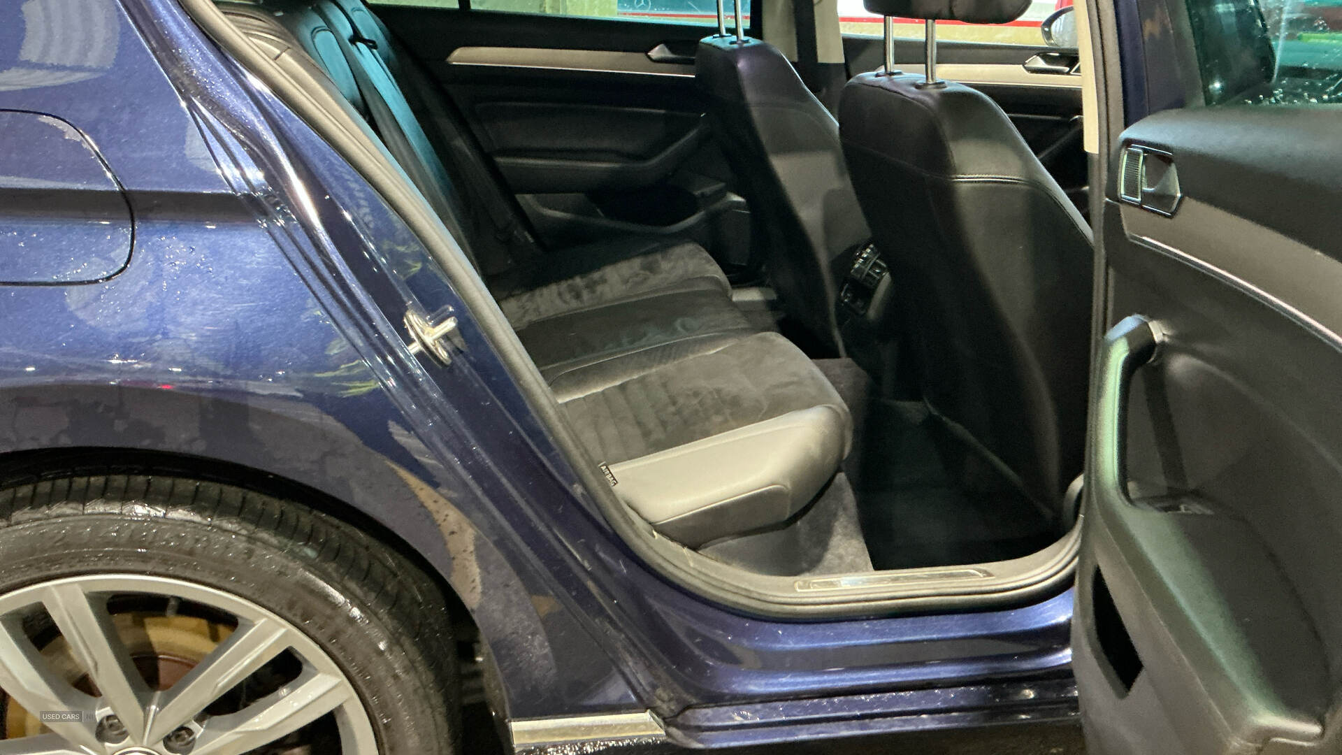 Volkswagen Passat DIESEL SALOON in Derry / Londonderry