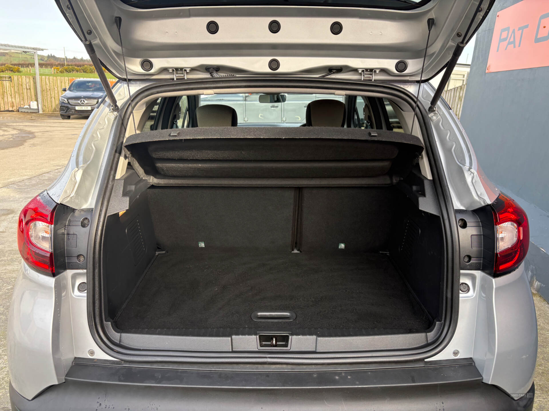 Renault Captur DIESEL HATCHBACK in Derry / Londonderry