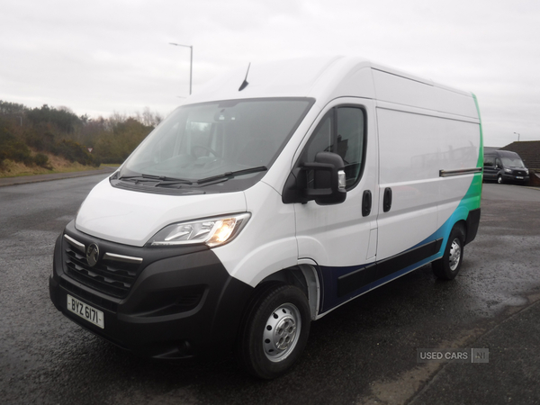 Vauxhall Movano 3500 L2 DIESEL FWD in Down