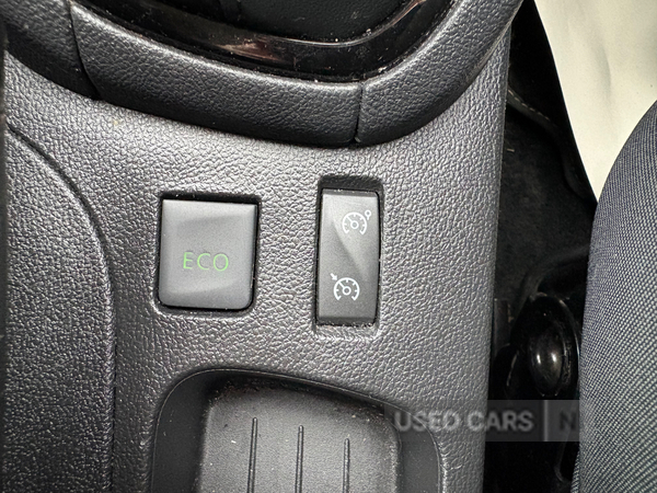 Renault Clio HATCHBACK in Derry / Londonderry
