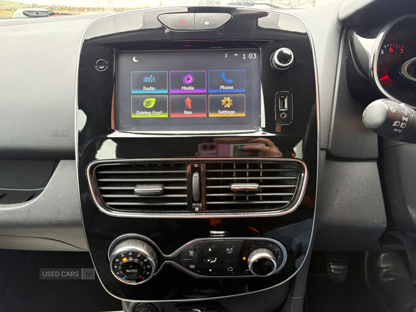 Renault Clio HATCHBACK in Derry / Londonderry