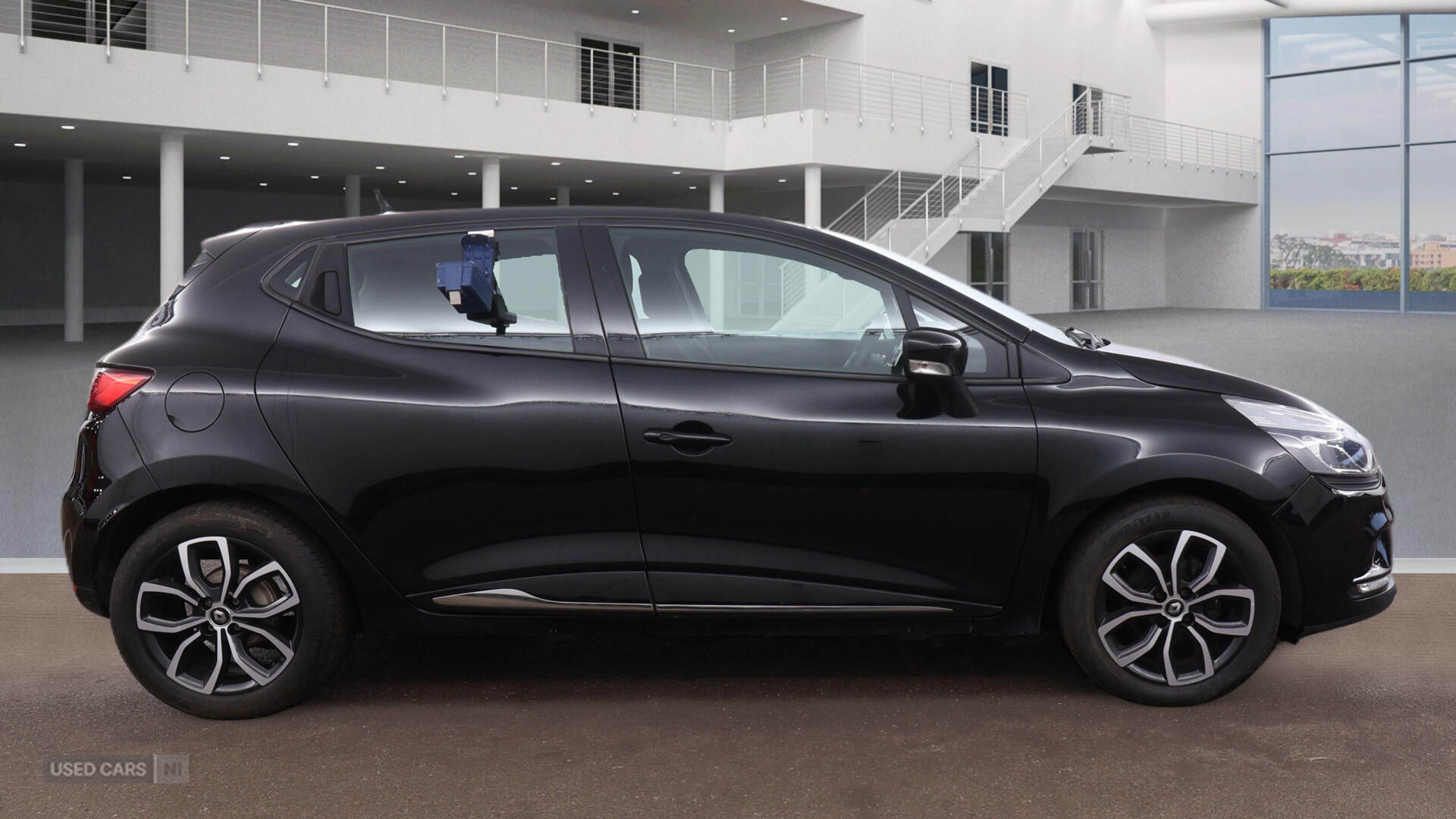 Renault Clio DIESEL HATCHBACK in Derry / Londonderry