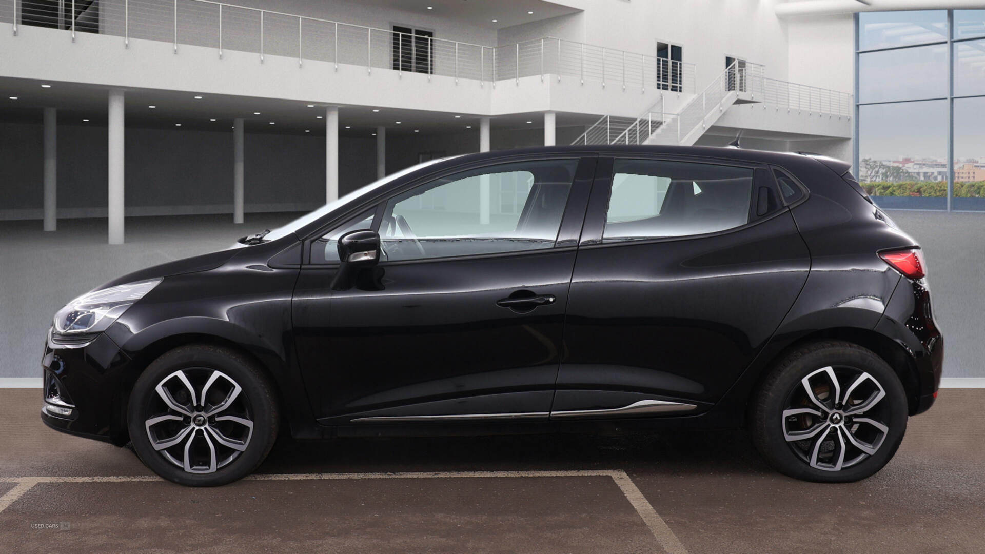 Renault Clio DIESEL HATCHBACK in Derry / Londonderry