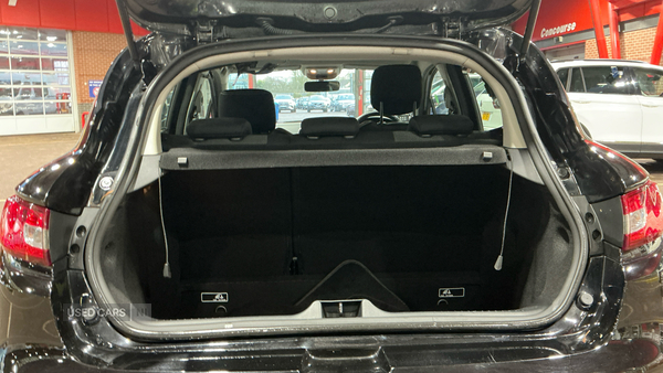 Renault Clio DIESEL HATCHBACK in Derry / Londonderry