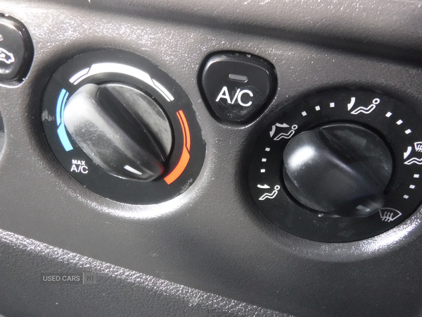 Ford Transit 460 L4 MINIBUS DIESEL RWD in Down