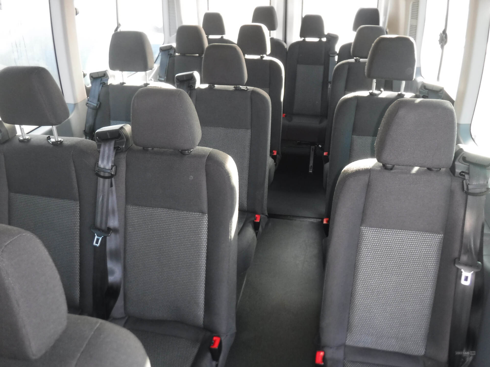 Ford Transit 460 L4 MINIBUS DIESEL RWD in Down