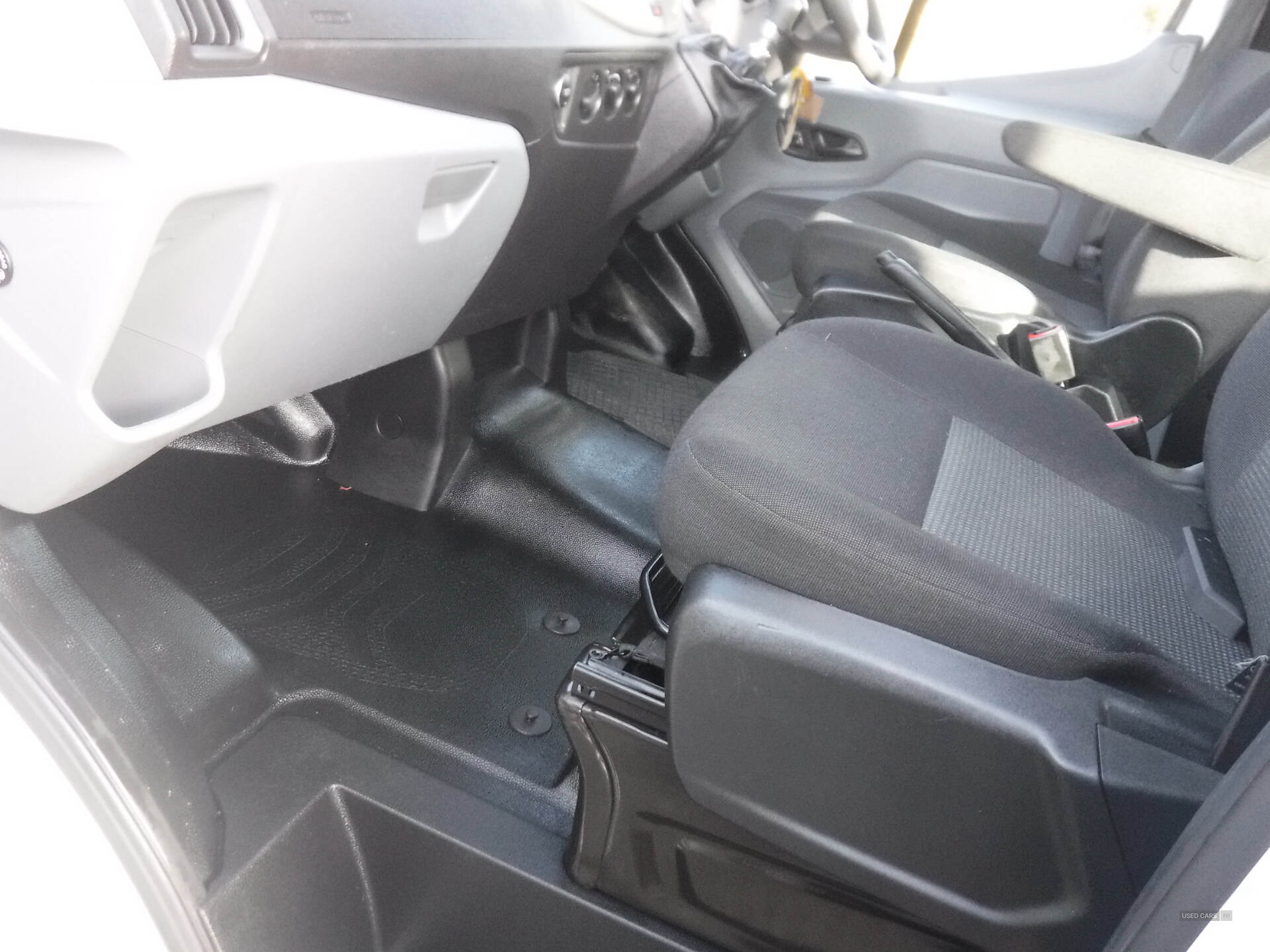 Ford Transit 460 L4 MINIBUS DIESEL RWD in Down