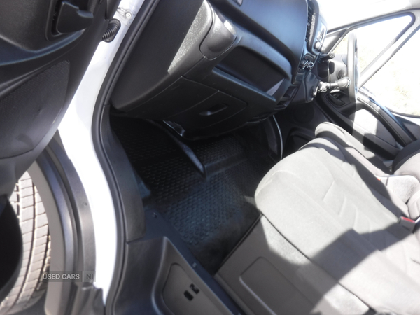 Iveco Daily 35S14 DIESEL in Down