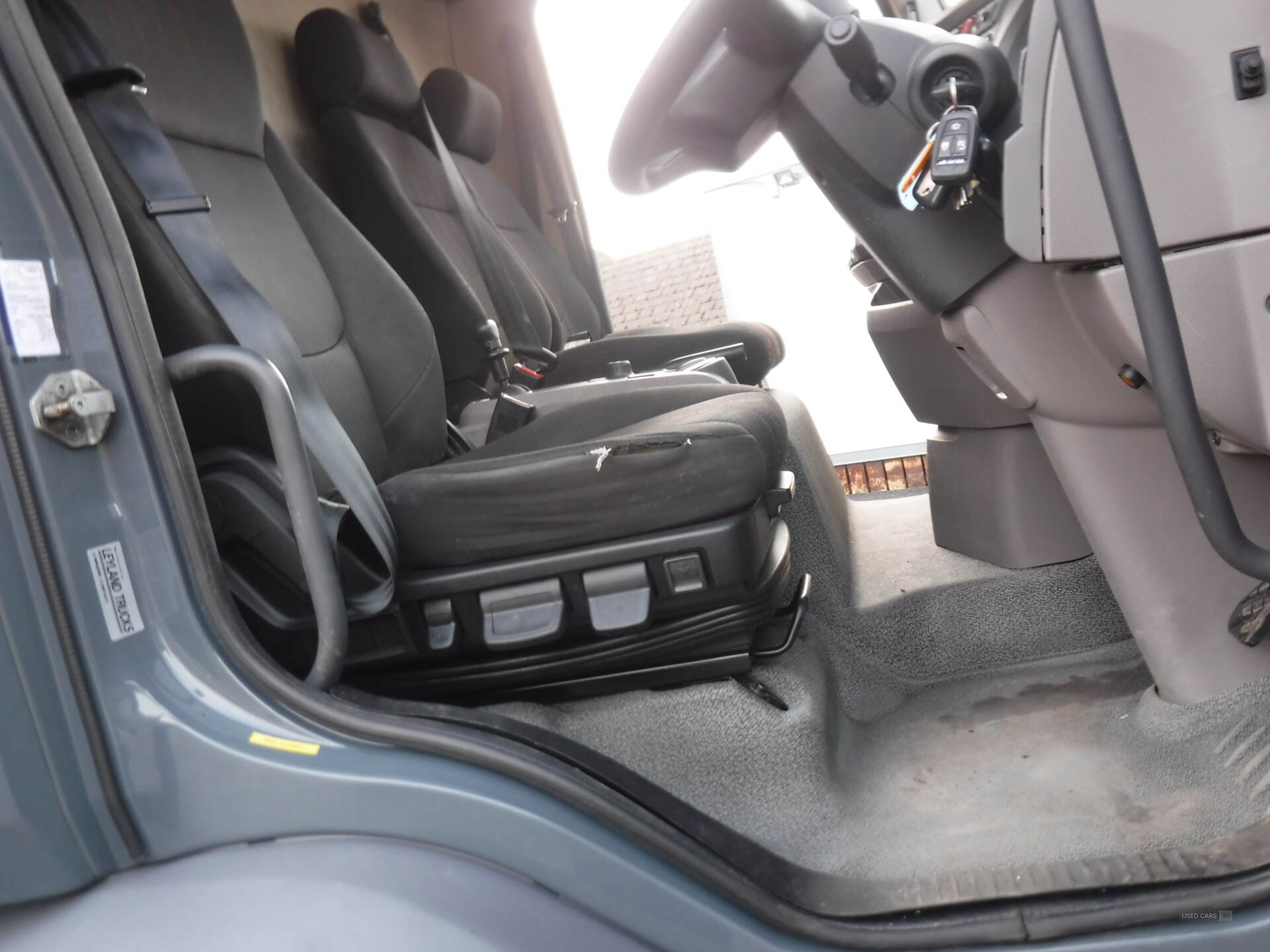 Daf LF180 with 23ft GRP box, 2 side doors 386278km. in Down